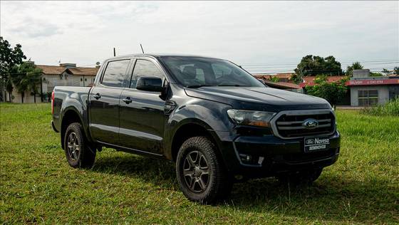 FORD RANGER 2.2 XLS 4X4 CD 16V DIESEL 4P AUTOMÁTICO
